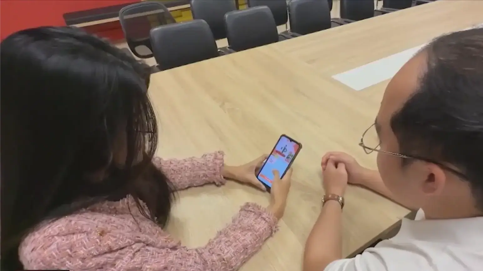 Rò rỉ dữ liệu cá nhân và trách nhiệm của nền tảng